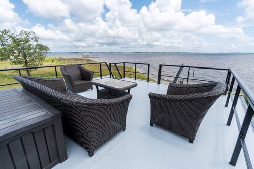 Marine Expeditionary Outpost