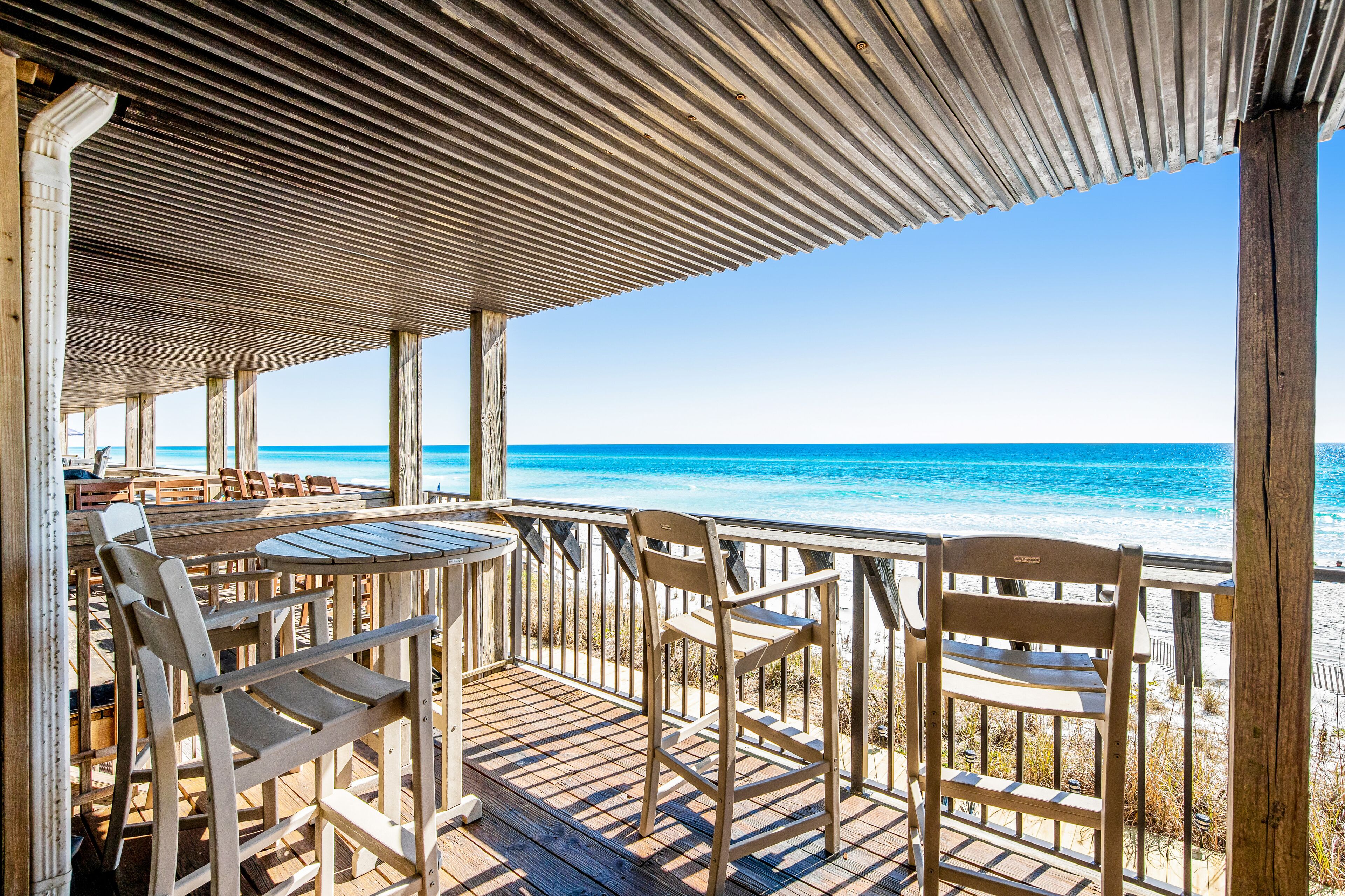 Beachfront townhome w/amazing gulf views, 3 levels of decks, AC, WiFi & TVs