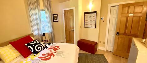 1 bedroom, iron/ironing board, free WiFi, bed sheets