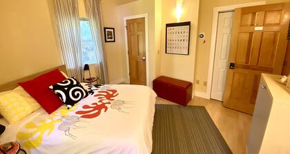 Bear Mountain Room at Bell In The Woods B&B (Full/Second Floor)Max 2ppl