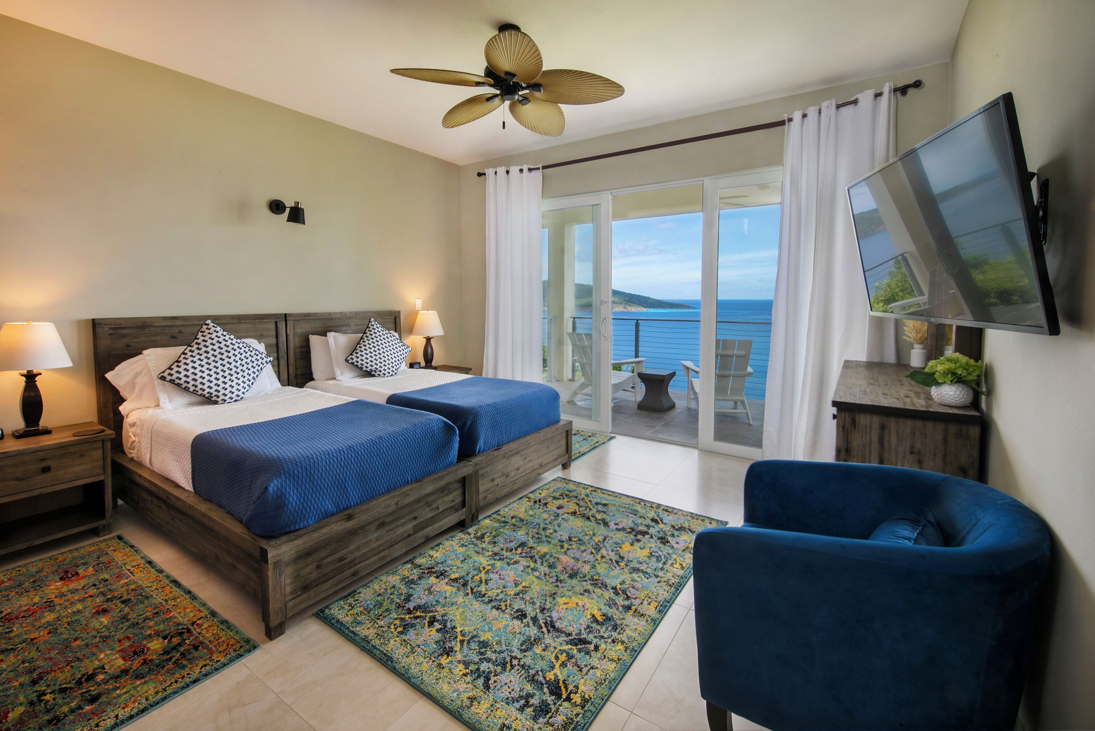 4 bedrooms, in-room safe, desk, iron/ironing board