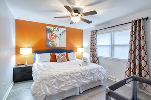 2 bedrooms, desk, iron/ironing board, travel crib