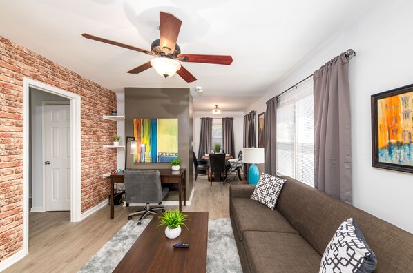 Älytelevisio, Netflix, suoratoistopalvelut