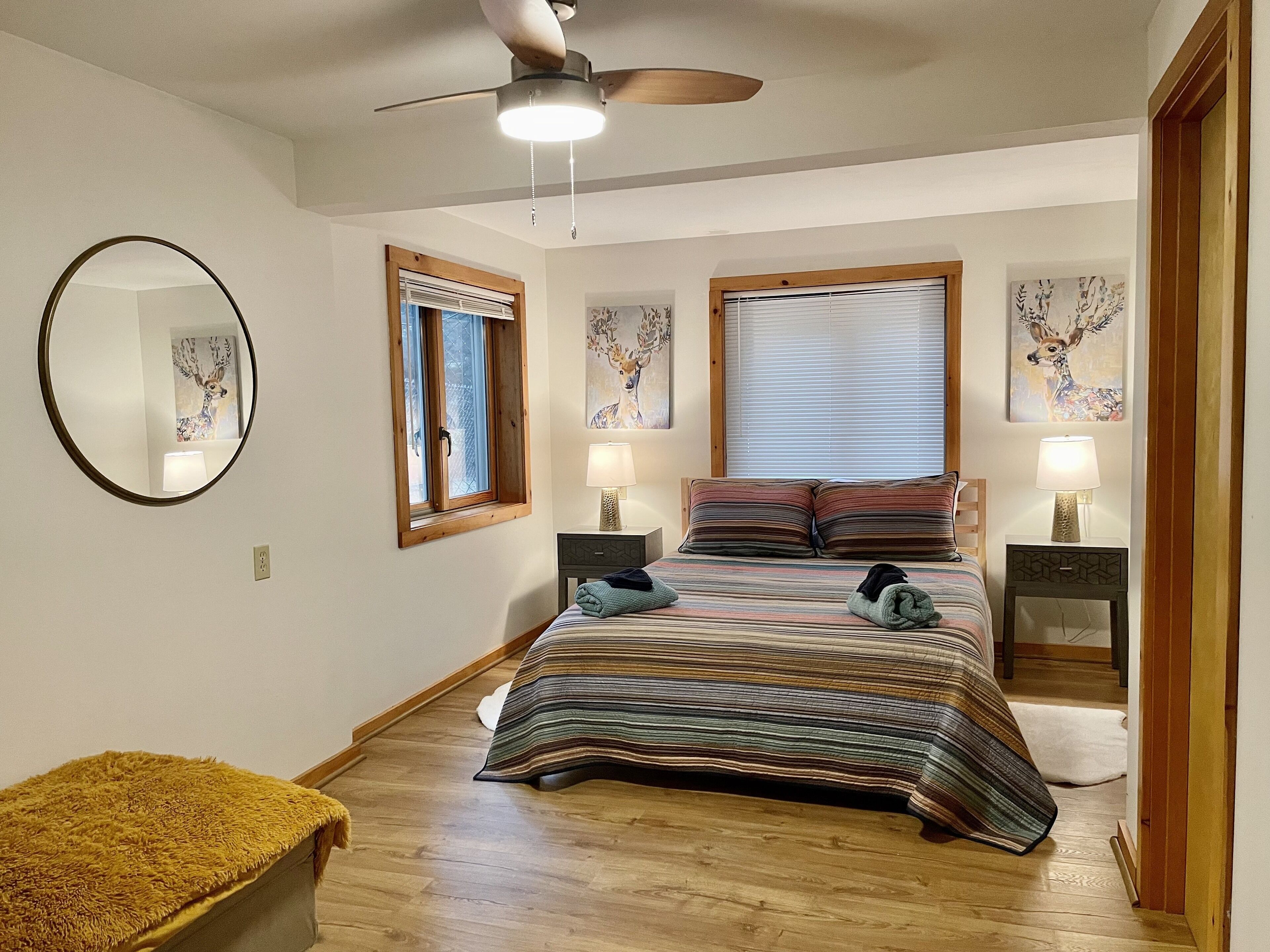 4 Schlafzimmer, Schreibtisch, Bügeleisen/Bügelbrett, Reisekinderbett