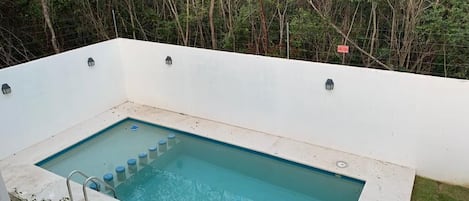 Utomhuspool