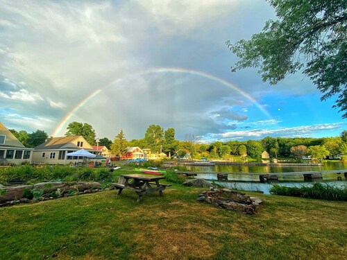 Heron Lodge - The Lodges at Oak Point, 1000 Islands - Right on the River!