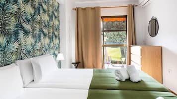 2 chambres, fer et planche à repasser, Wi-Fi gratuit, draps fournis