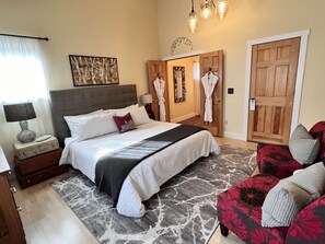 1 Schlafzimmer, Betten mit Memory-Foam-Matratzen, Bügeleisen/Bügelbrett