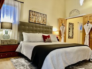 1 sovrum, memory foam-madrasser, strykjärn/strykbräda och gratis wi-fi