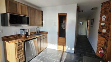 Fridge, microwave, coffee/tea maker, toaster