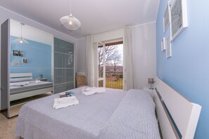 4 chambres, fer et planche à repasser, Wi-Fi gratuit, draps fournis