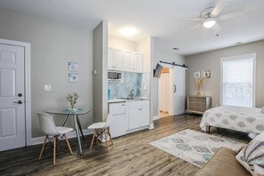 1 Schlafzimmer, Bügeleisen/Bügelbrett, Reisekinderbett, kostenloses WLAN
