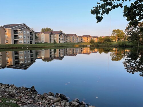 Wonderful golf course view condo;  2bedroom/2bath; Great quiet location