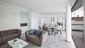 TV - Villa Prol24,brand New 2bdr Protaras Villa with Pool,close to Fig Tree Bay Beach (Protaras)