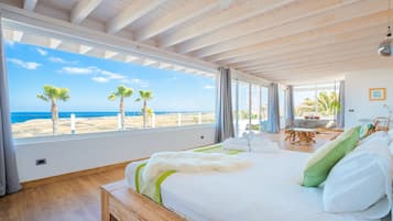 10 slaapkamers, een strijkplank/strijkijzer, internet, beddengoed