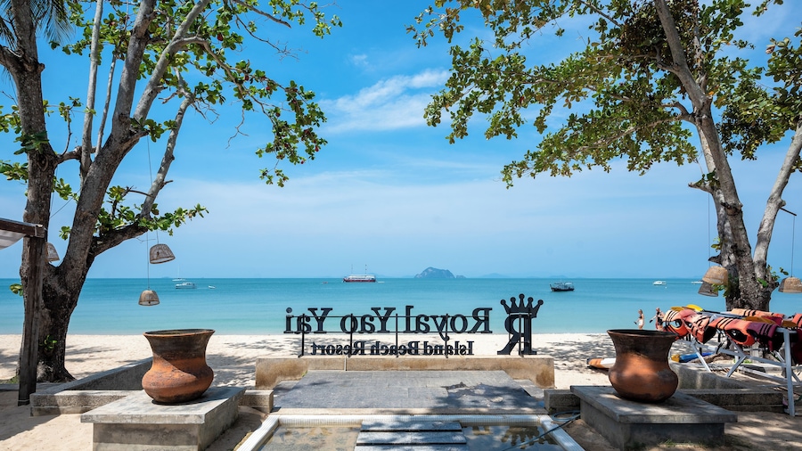 Royal Yao Yai Island Beach Resort -sha Extra Plus+