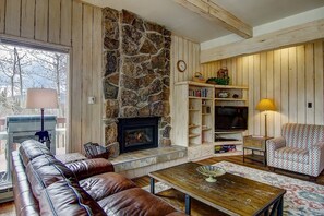 Unclassified image, 4 of 49, button