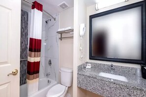 Bathroom - Red Roof Inn Houston North - Fm1960 and I-45 (Houston)