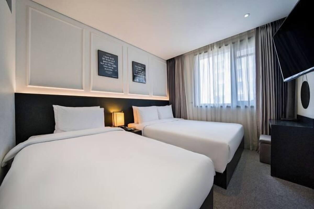 1 bedroom, WiFi (free), bed sheets