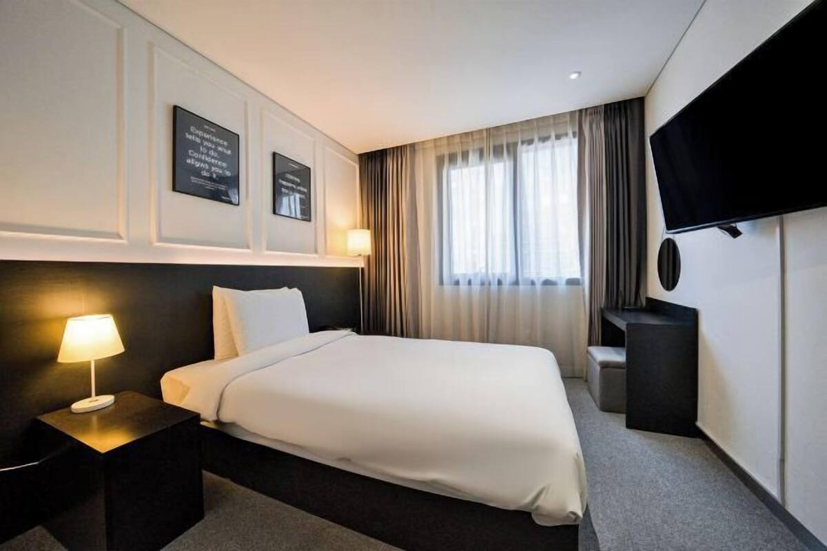 1 bedroom, WiFi (free), bed sheets