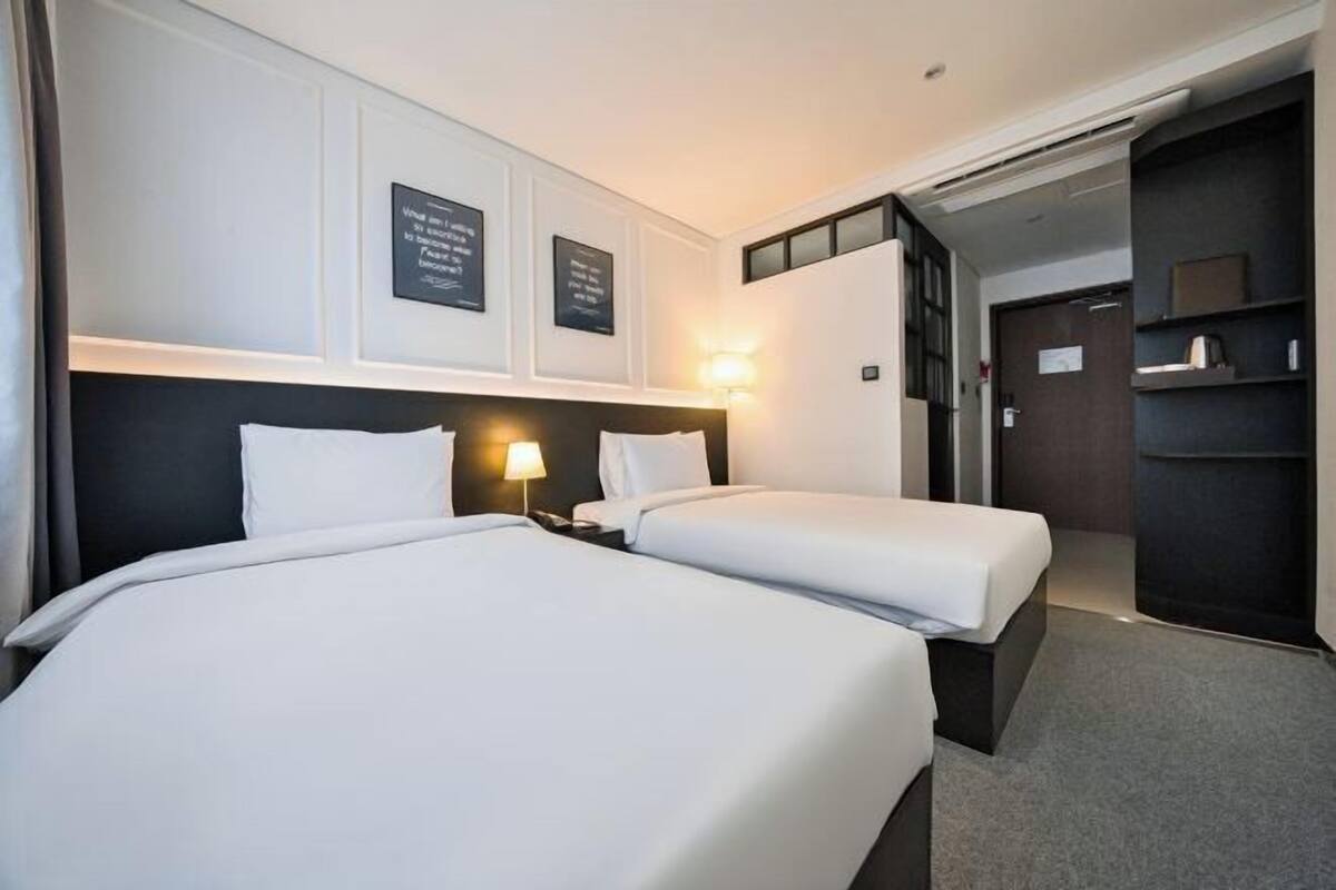 1 bedroom, WiFi (free), bed sheets