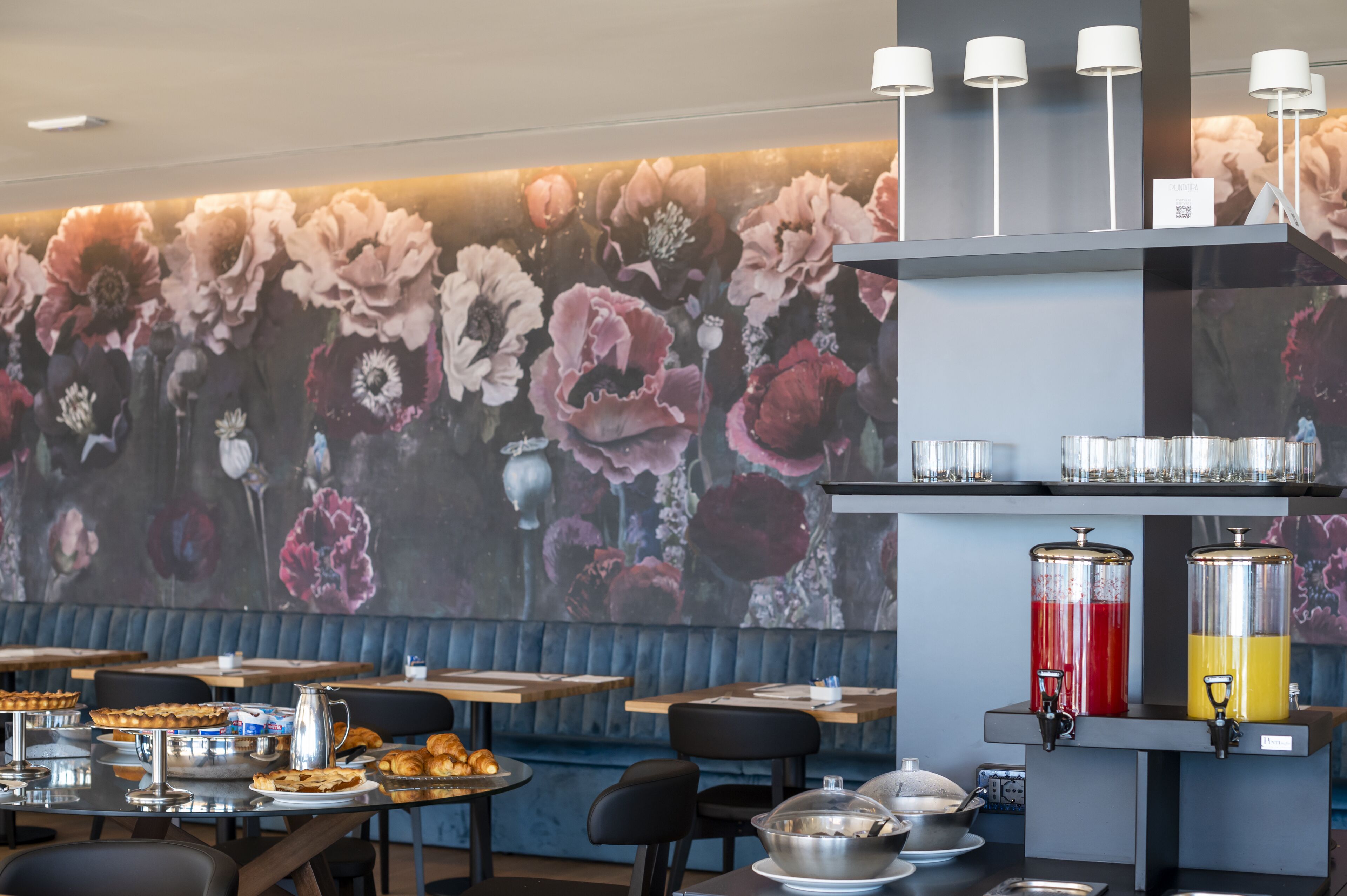 daily buffet breakfast (eur 11 per person)