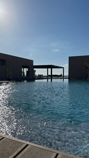 Piscine extérieure (ouverte en saison)