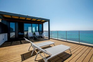 Habitació panoràmica | Roba de llit hipoal·lergògena, minibar i caixa forta a l'habitació 
