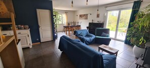 Ping pong, books, offices, printers