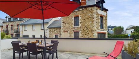 屋外ダイニングエリア