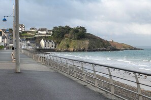 Beach nearby - Facing the sea, lovely flat for 6 (Pléneuf-Val-André)