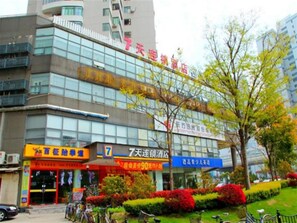 Exterior - 7 Days Inn (Shanghai)