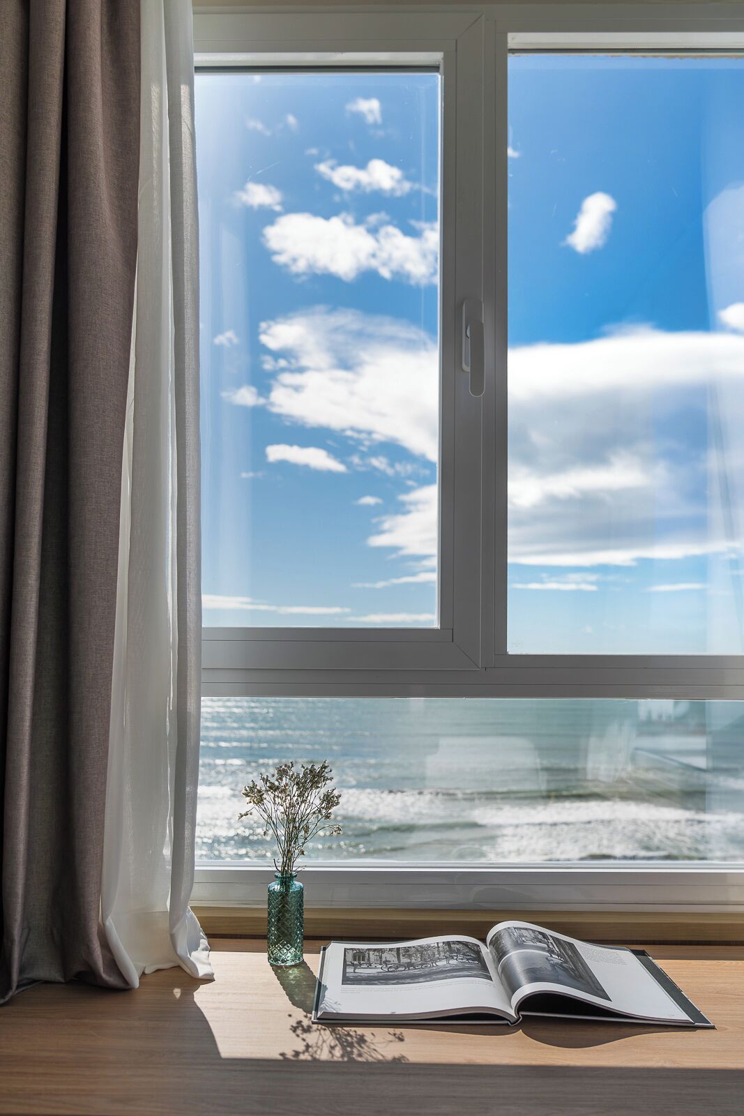 Deluxe Room, Balcony, Ocean View | Hypo-allergenic bedding, in-room safe, free WiFi, bed sheets