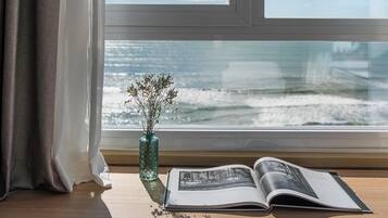 Deluxe Room, Balcony, Ocean View | Hypo-allergenic bedding, in-room safe, free WiFi, bed sheets