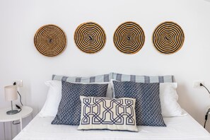 4 chambres, fer et planche à repasser, lit parapluie, Wi-Fi gratuit