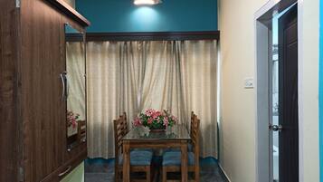 Premium bedding, soundproofing, bed sheets