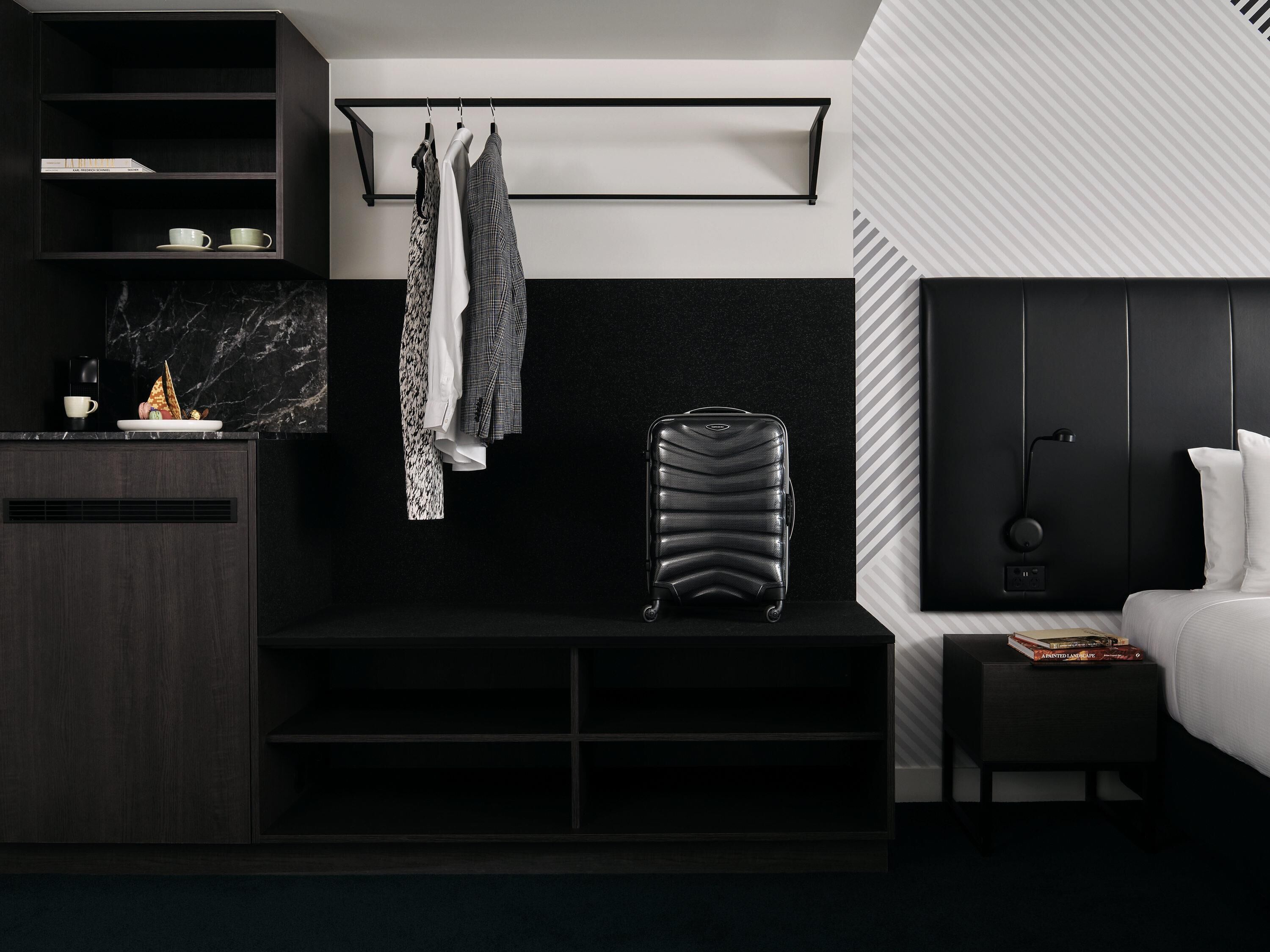 Ropa de cama de alta calidad y minibar 