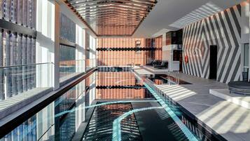 Indoor pool, sun loungers