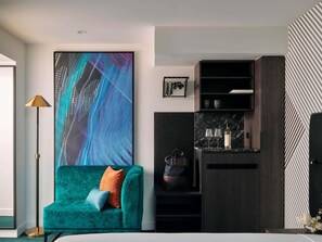 Ropa de cama de alta calidad y minibar