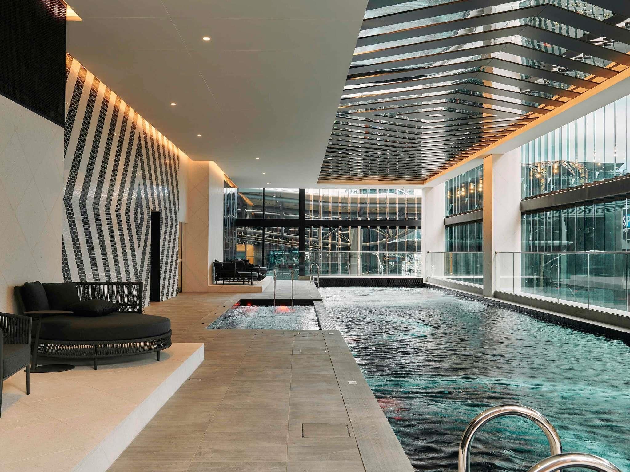 Indoor pool, pool loungers