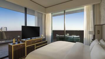 Hochwertige Bettwaren, Daunenbettdecken, Pillowtop-Betten, Minibar