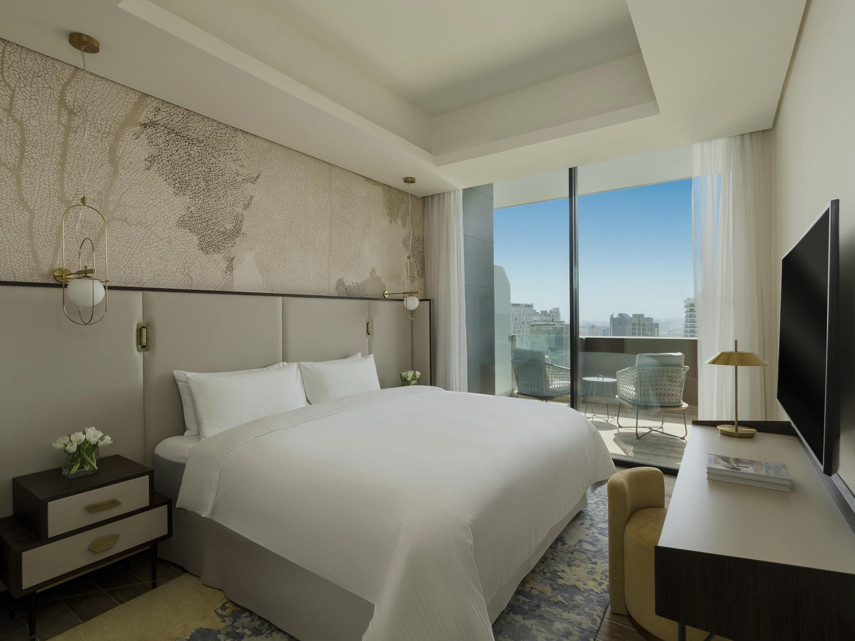 Hochwertige Bettwaren, Daunenbettdecken, Pillowtop-Betten, Minibar