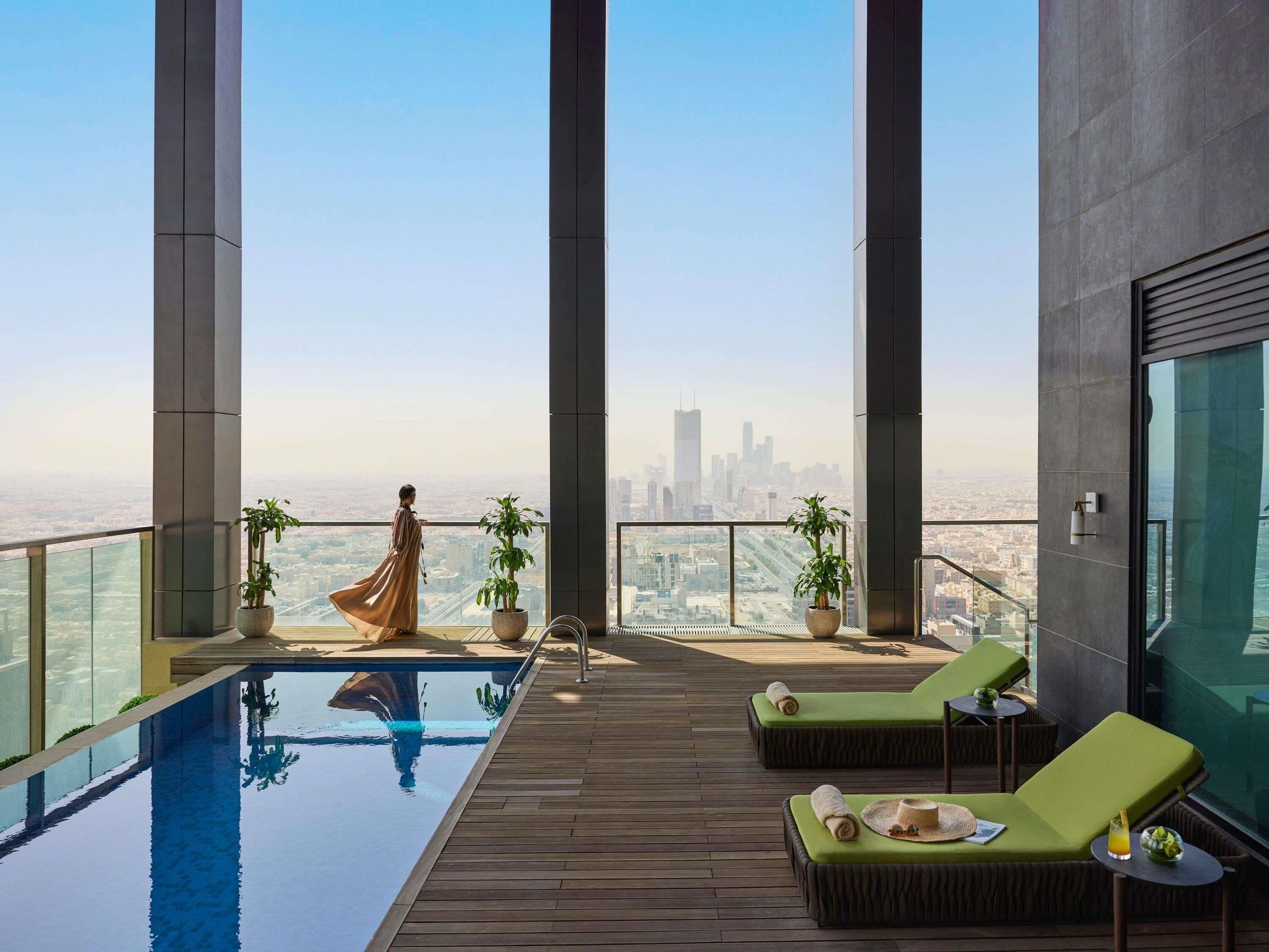 المنشأة من الخارج