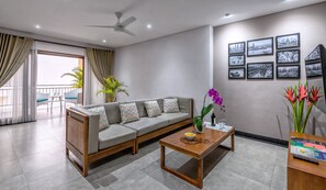 Living room - Agung Putra Hotel & Apartment (Kuta)