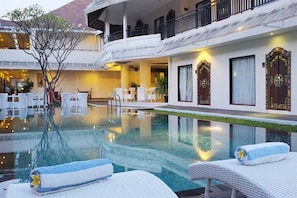 Piscina externa