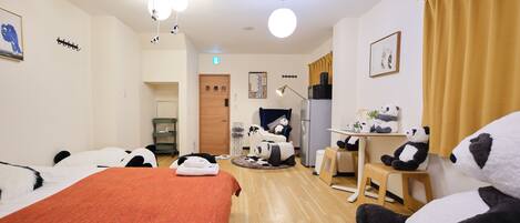 Down duvets, free WiFi, bed sheets