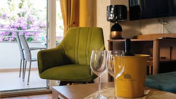 Comfort Apartment, 2 Bedrooms, Balcony | Private kitchen | Coffee/tea maker, fridge, stovetop, electric kettle