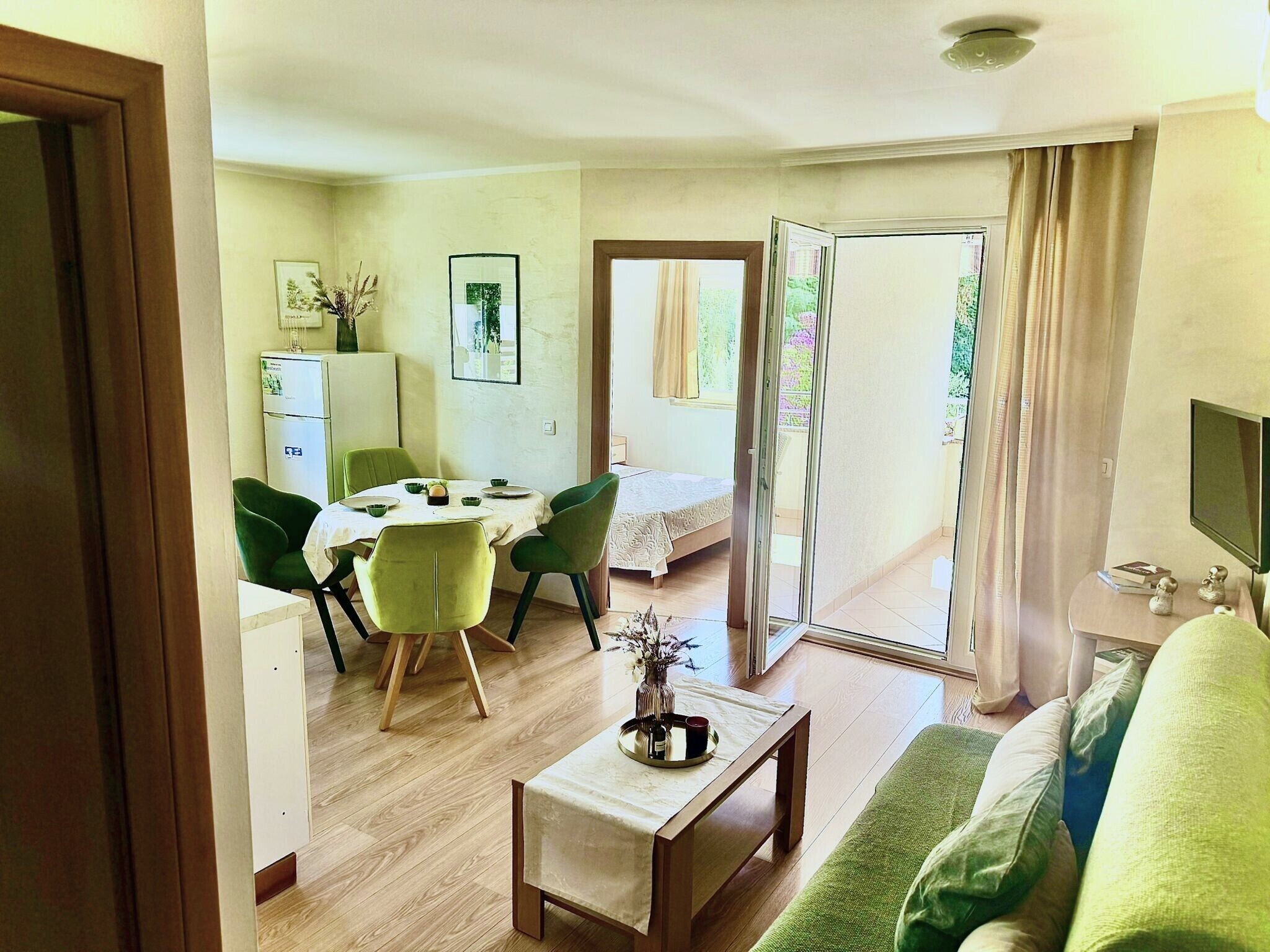 Comfort Apartment, 2 Bedrooms, Balcony | Private kitchen | Coffee/tea maker, fridge, stovetop, electric kettle