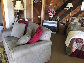 2 bedrooms, in-room safe, free WiFi, bed sheets