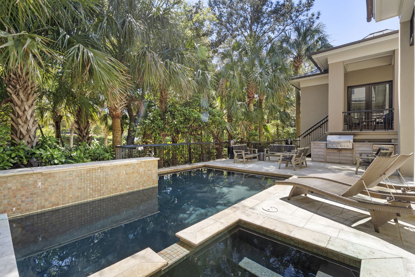 302 Ocean Oaks: 5 Bedrooms, Pool & Spa, Marsh Views, Bikes/Beach Gear Credit